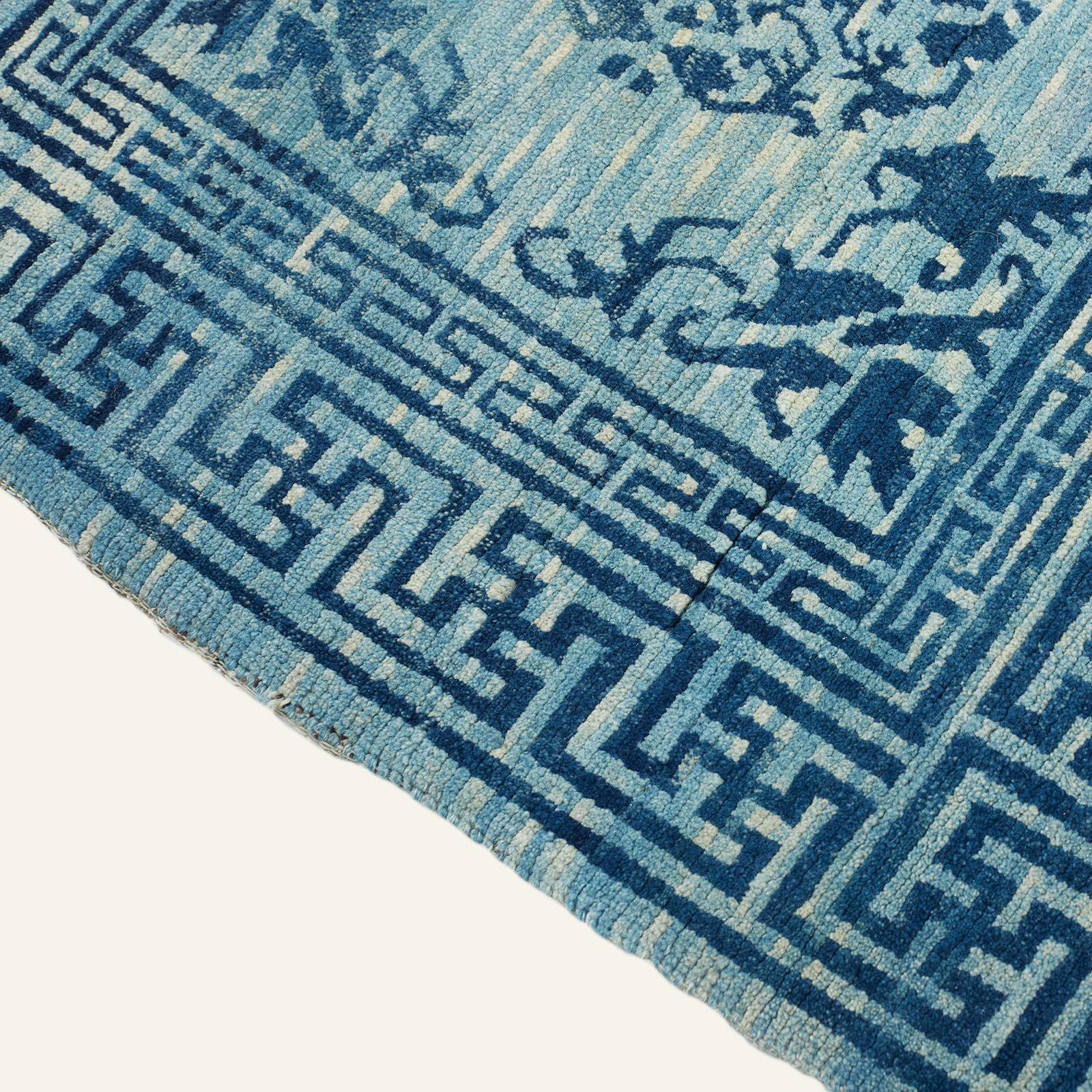 Gallery2_Singles_40416