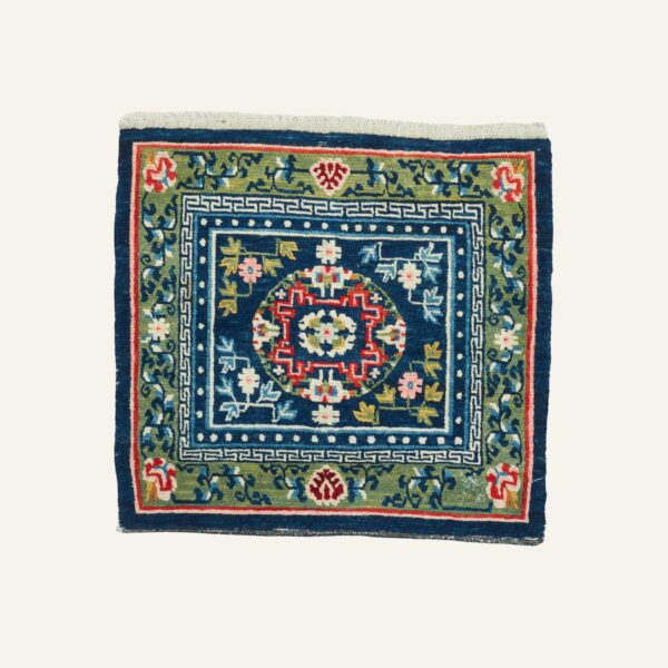 SITTING RUG (40417)