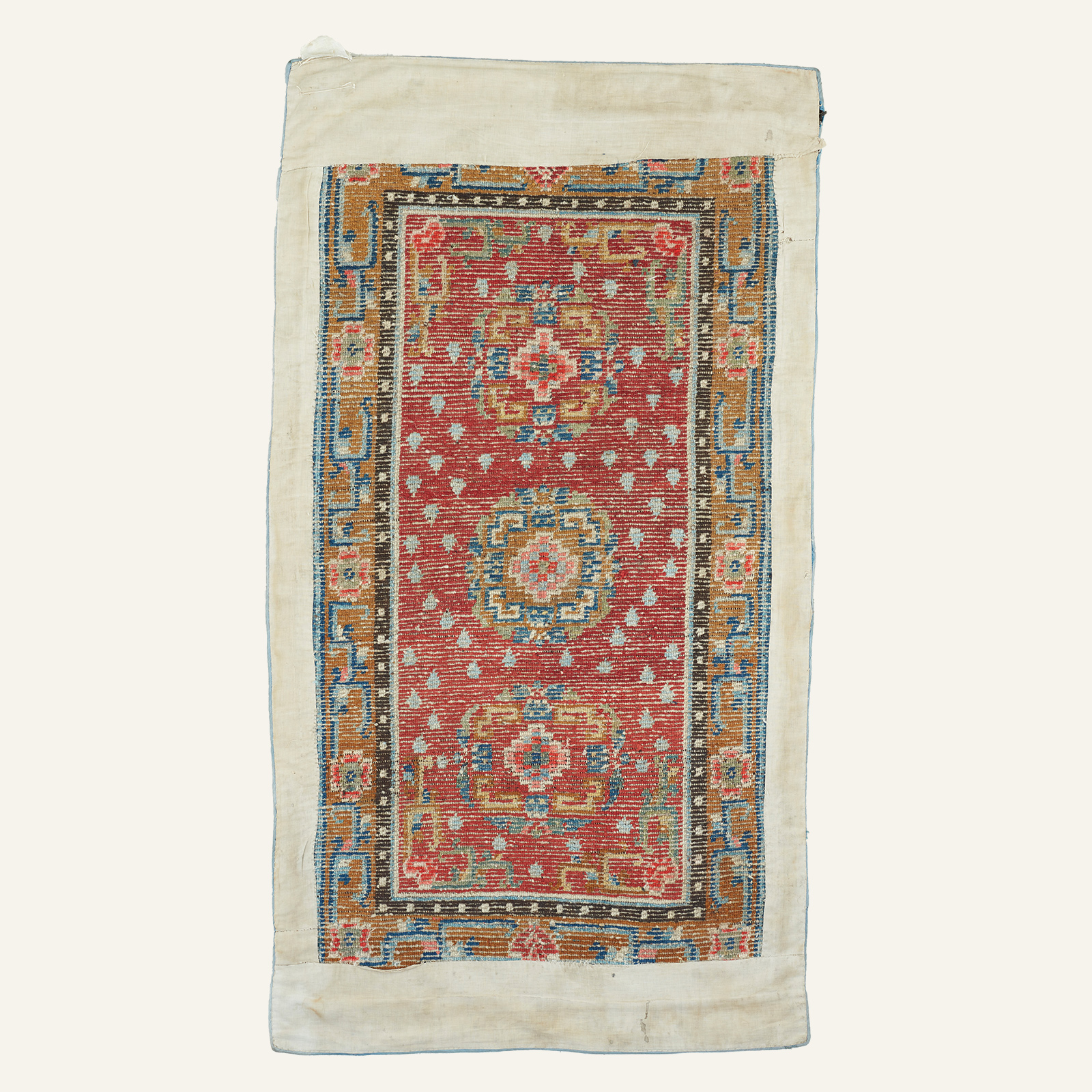 THREE MEDALLION (40022) - Image 2